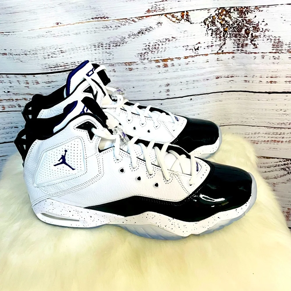 New Men’s Nike Jordan Royal White Black purple Basketball Sports shoes size 11